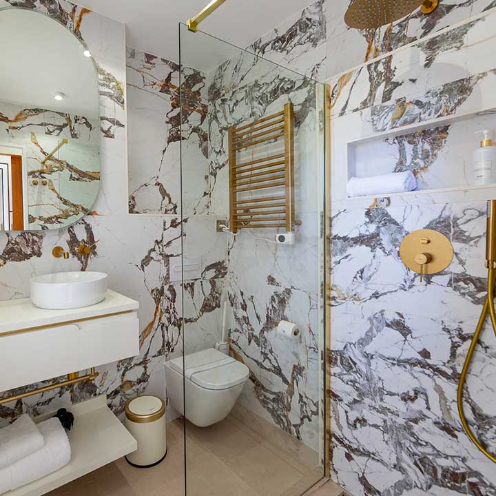 Baño de unos de los apartamentos de WOW Baiona