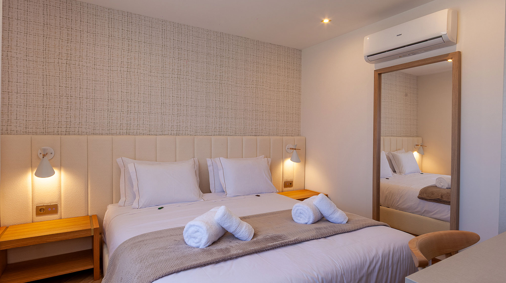Habitación de unos de los apartamentos de WOW Baiona